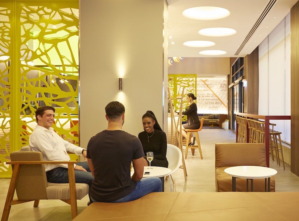 Holiday Inn Express SYDNEY MACQUARIE PARK by IHG