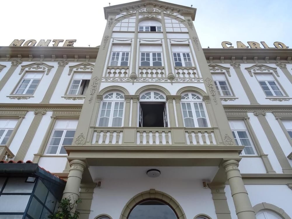 

Bologna - Câmara de Lobos - Hotel Monte Carlo