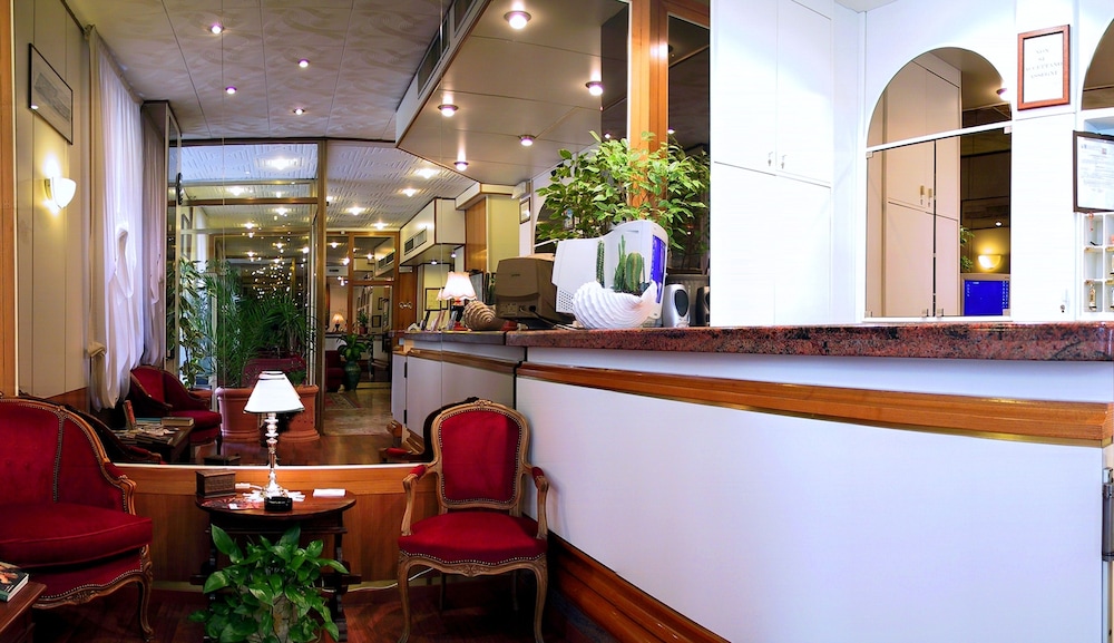 

Napoli - Peschiera Borromeo - Hotel Mayorca