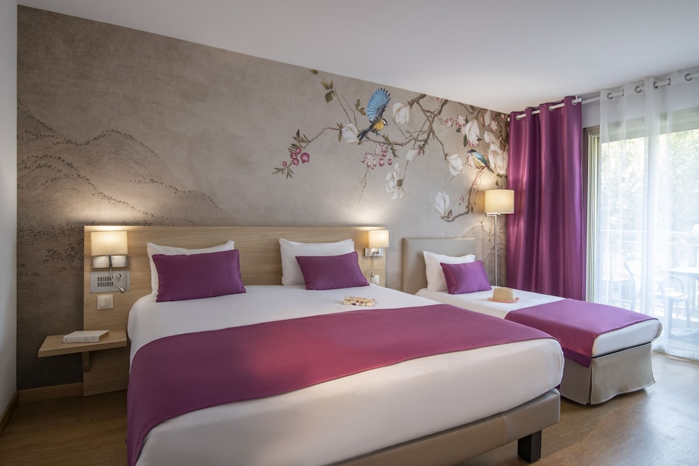 

Catania - Monte Carlo - Hotel Chambord