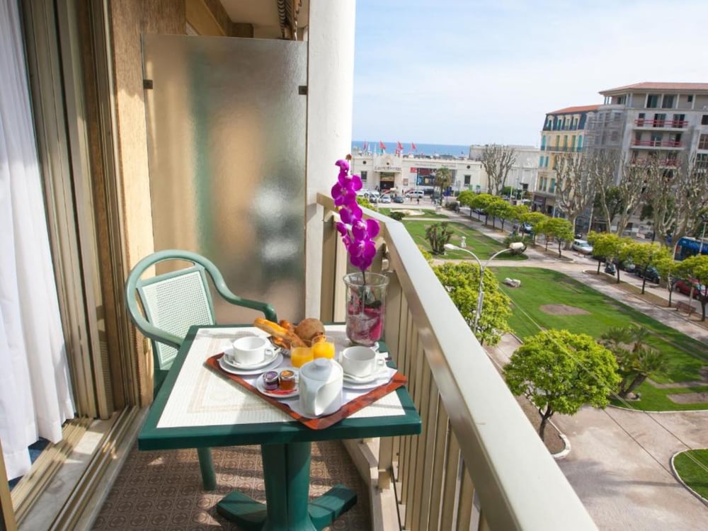 

Roma - Menton - Hotel Chambord