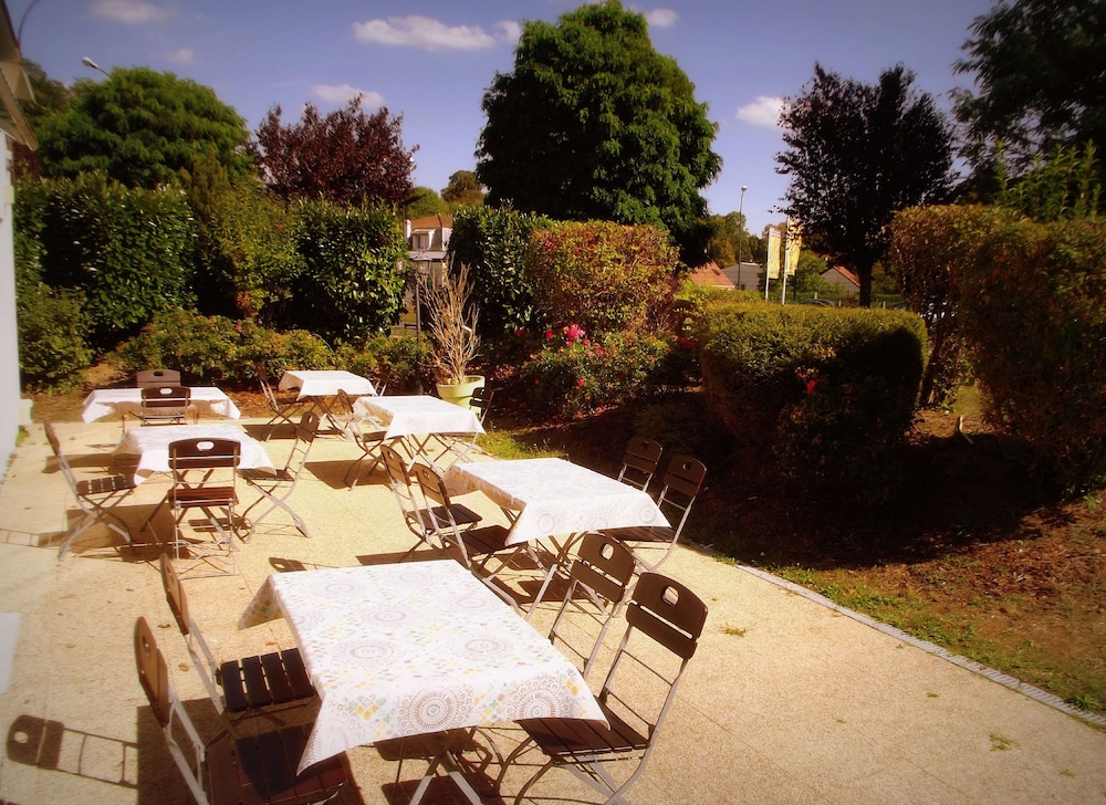 

Roma - Chantilly - Kyriad Chantilly Sud - Luzarches