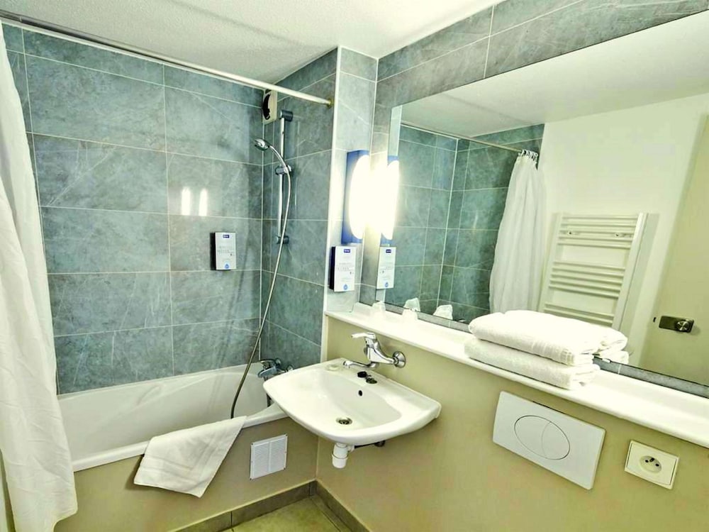

Milano - Chantilly - Kyriad Chantilly Sud - Luzarches