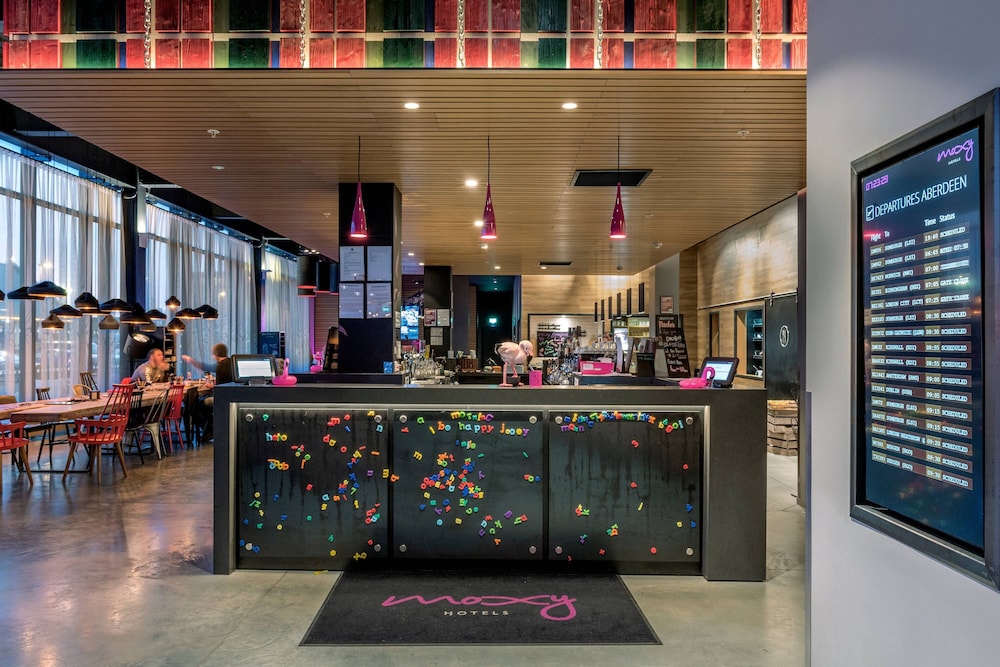 

Venezia - Aberdeen - Moxy Aberdeen Airport