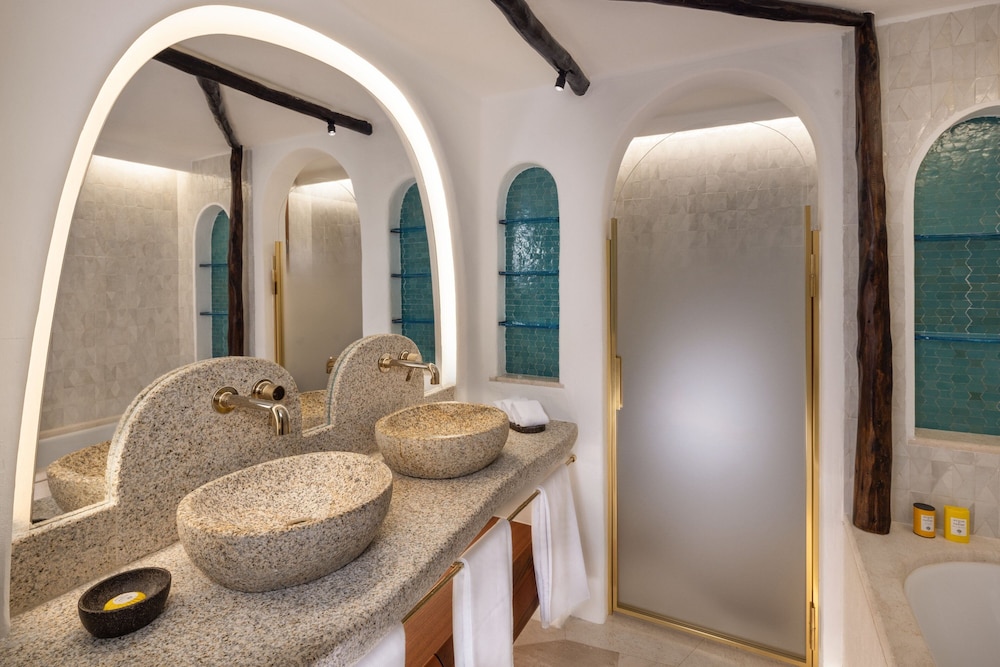 

Venezia - Golfo Aranci - Hotel Cala di Volpe, a Luxury Collection Hotel, Costa Smeralda