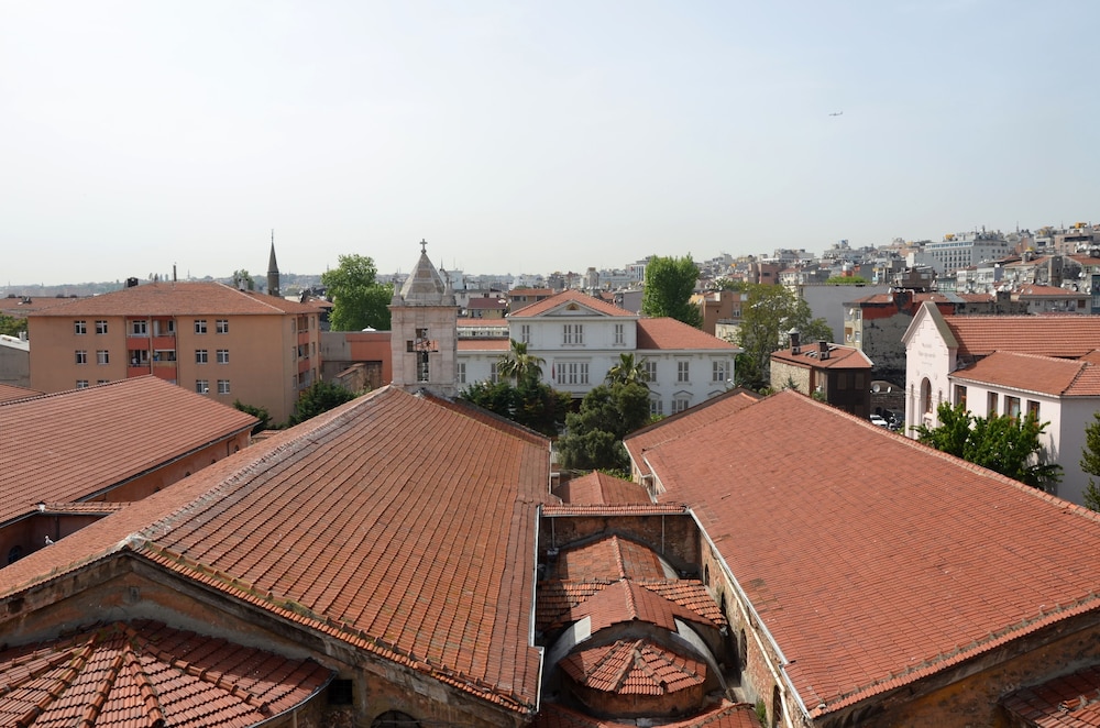 

Roma - Beyoğlu - Sun Comfort Hotel