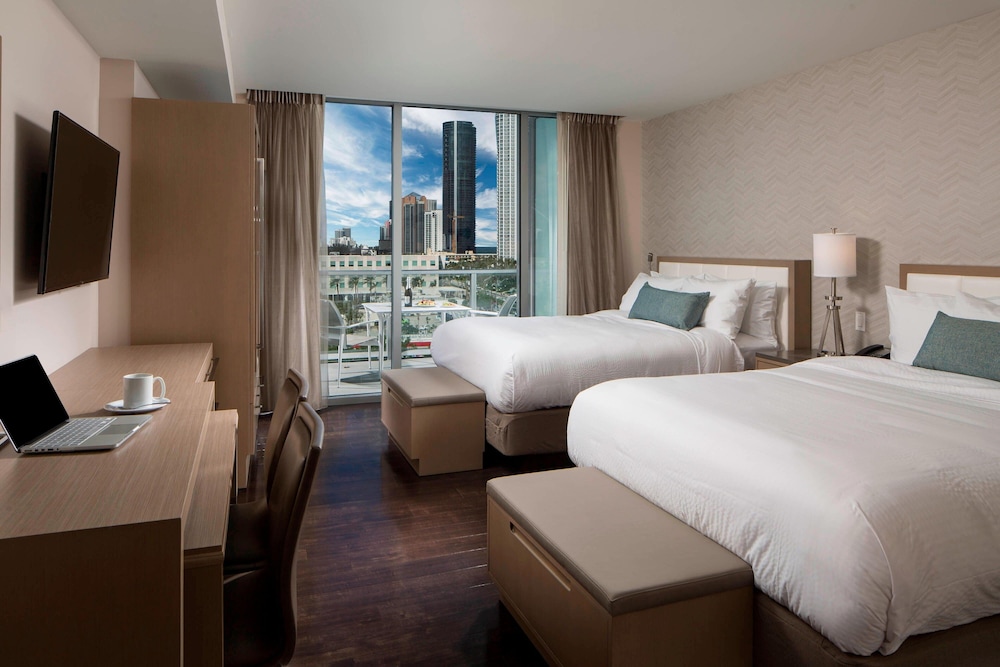 

Roma - Sunny Isles Beach - Residence Inn by Marriott Miami Sunny Isles Beach