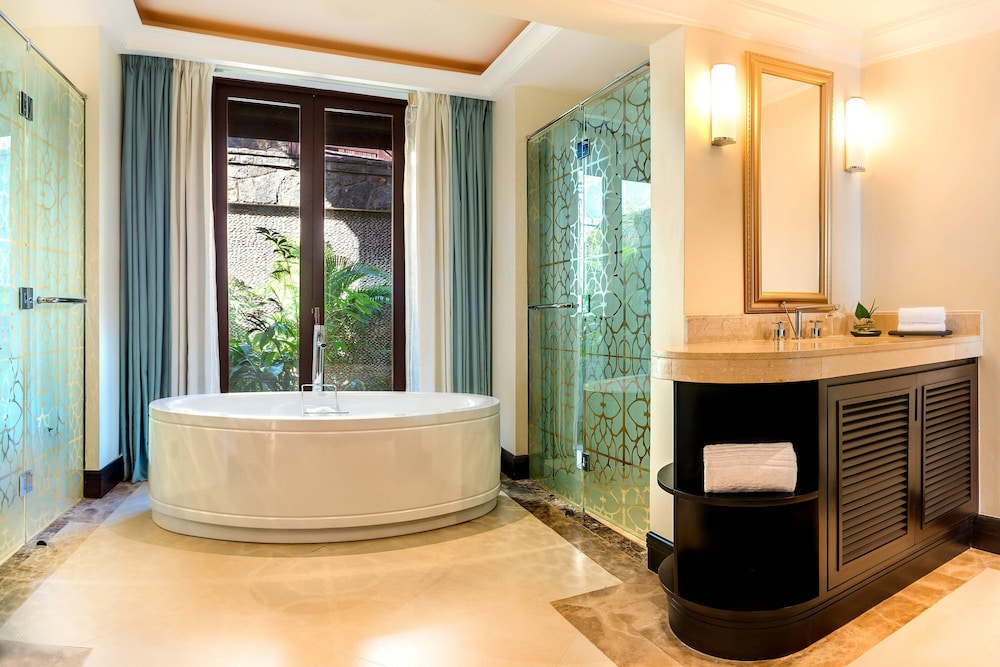 

Milano - Port Chambly - The Westin Turtle Bay Resort & Spa, Mauritius