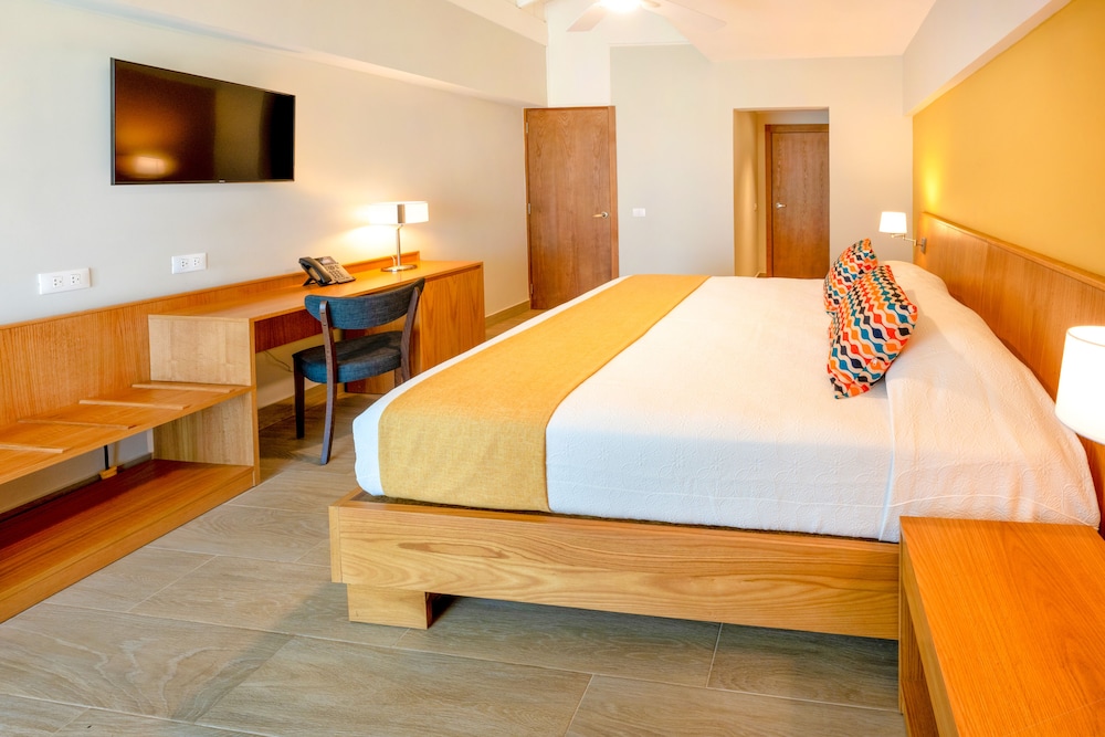 

Cagliari - Juan Dolio - Coral Costa Caribe Beach Resort - All Inclusive