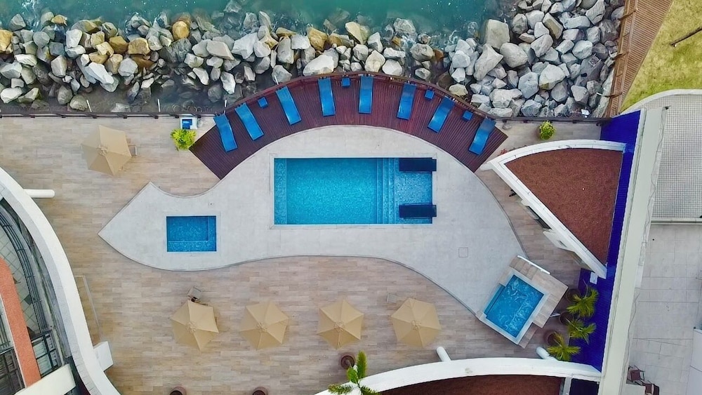 

Roma - Fortaleza - Iate Plaza Hotel