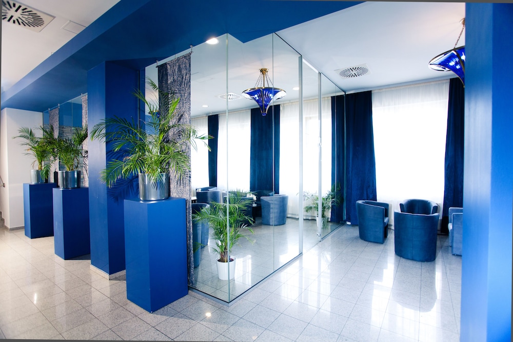 

Trieste - Vienna - Lenas Donau Hotel