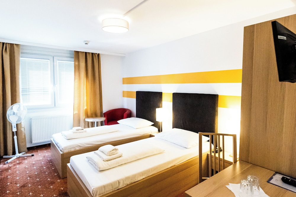 

Verona - Vienna - Lenas Donau Hotel