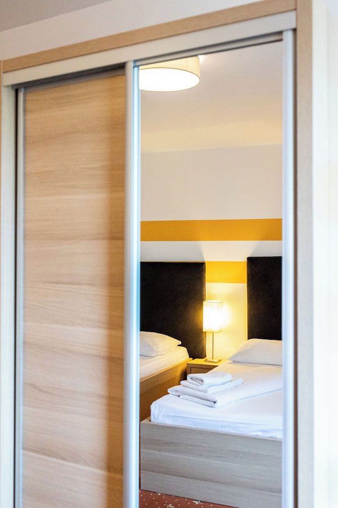 

Trieste - Vienna - Lenas Donau Hotel