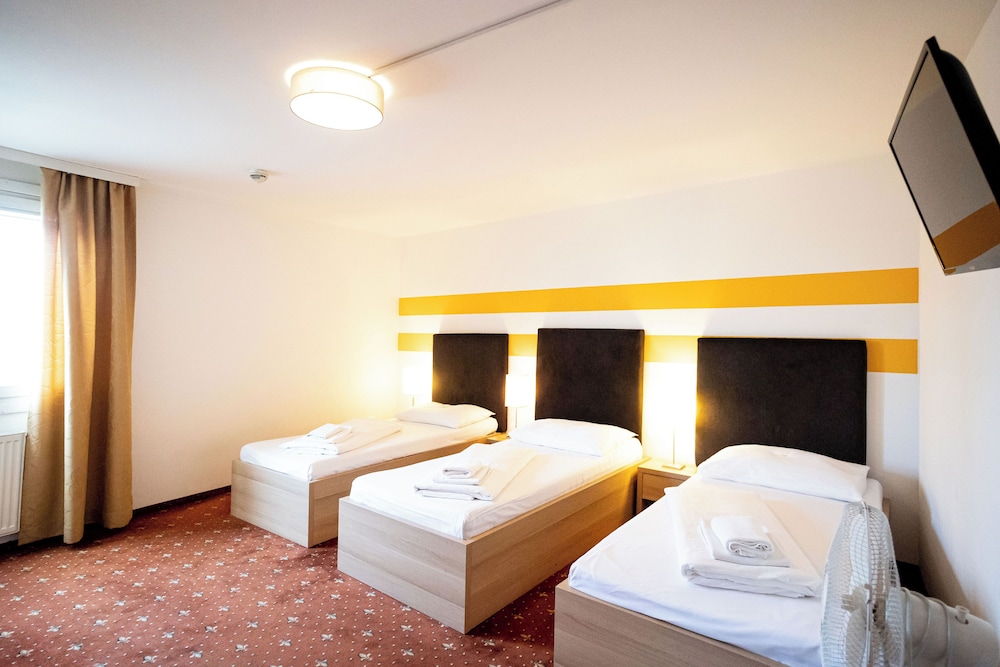 

Trieste - Vienna - Lenas Donau Hotel