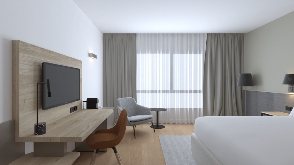 

Verona - Paracuellos de Jarama - Crowne Plaza Madrid Airport