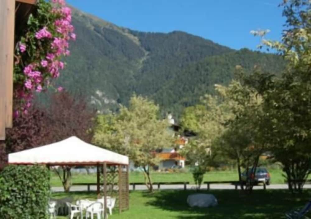 

Lamezia Terme - Pinzolo - Hotel Quadrifoglio