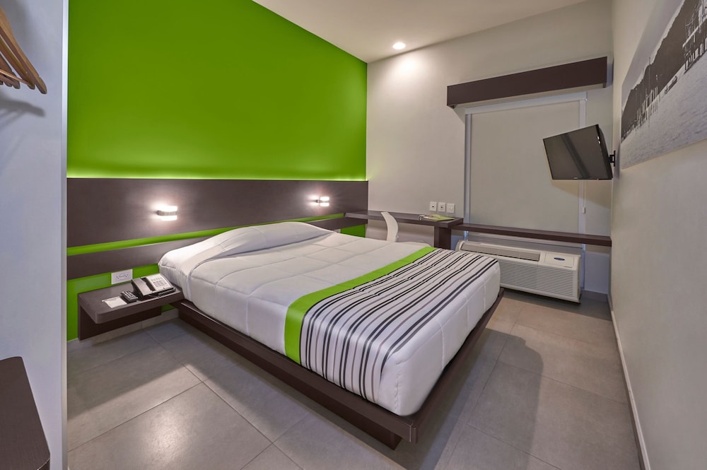

Milano - Cancun - City Express Junior by Marriott Cancun
