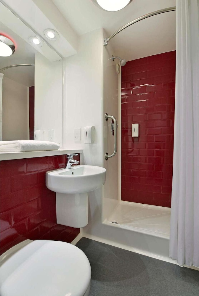

Milano - Slough - Travelodge London Ealing