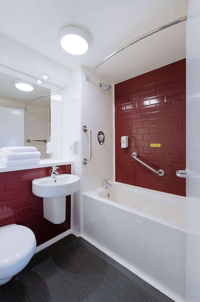 

Milano - Northolt - Travelodge London Ealing