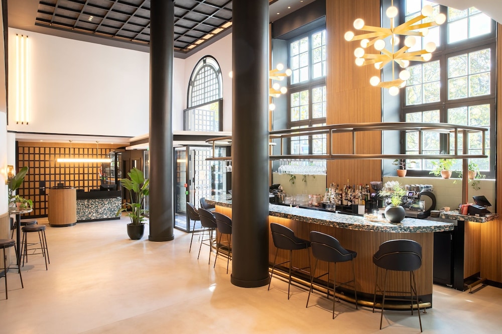 

Napoli - Versailles - Le Parchamp, a Tribute Portfolio Hotel, Paris Boulogne