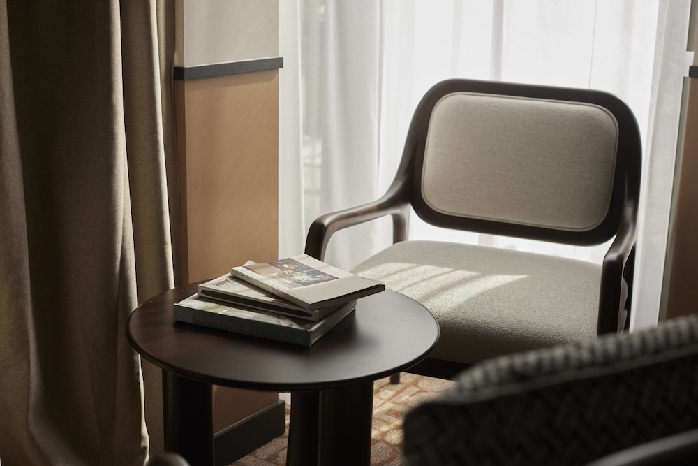 

Venezia - Versailles - Le Parchamp, a Tribute Portfolio Hotel, Paris Boulogne