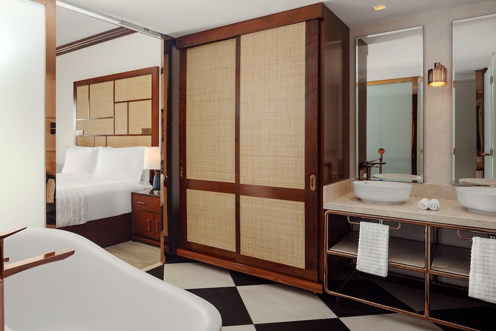

Milano - Port Chambly - Le Meridien Ile Maurice