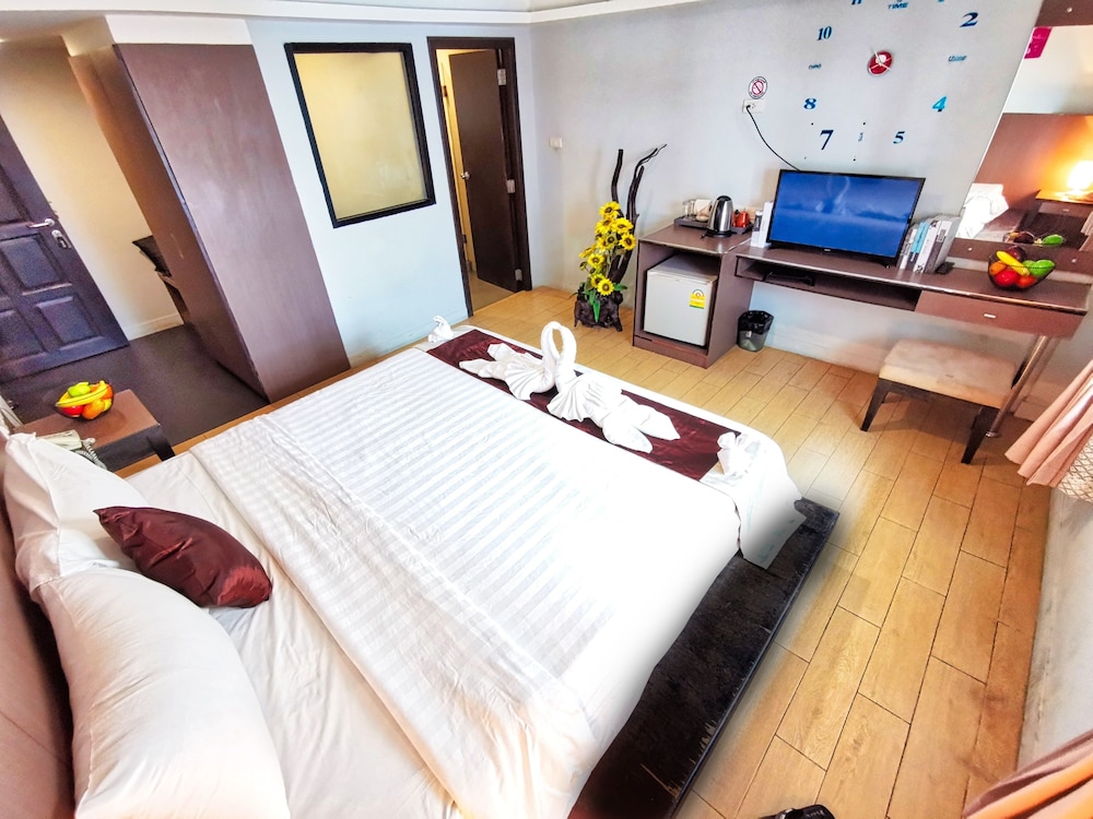 

Catania - Pattaya - Scandia Beach Hotel