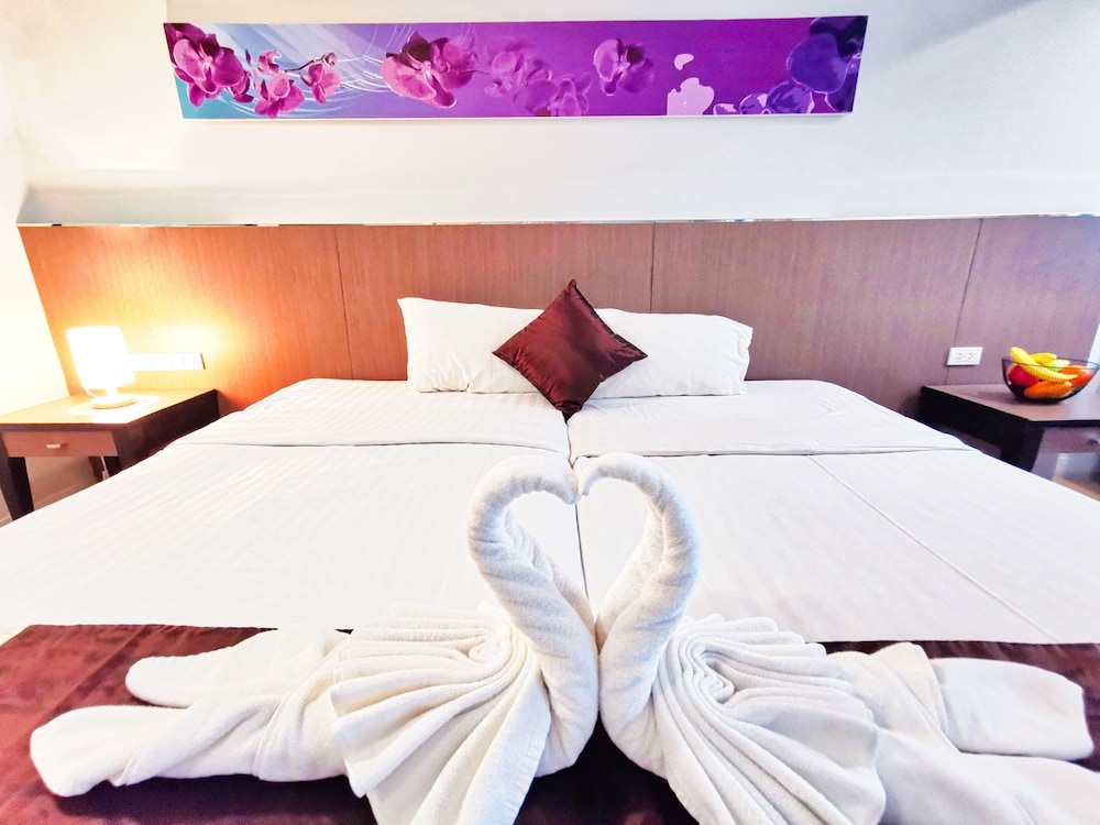 

Napoli - Pattaya - Scandia Beach Hotel