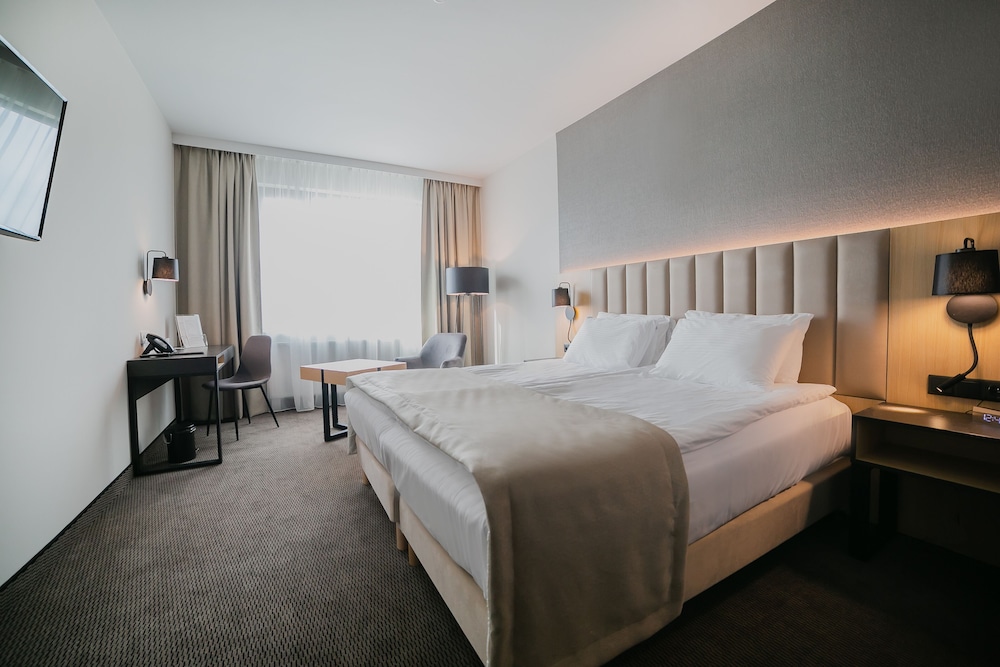 

Palermo - Varsavia - B&B HOTEL Warsaw East