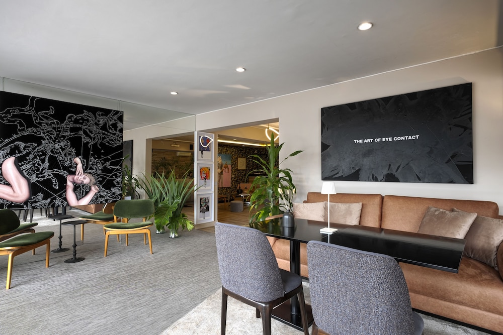 

Milano - Lima - ARTE HOTEL LIMA