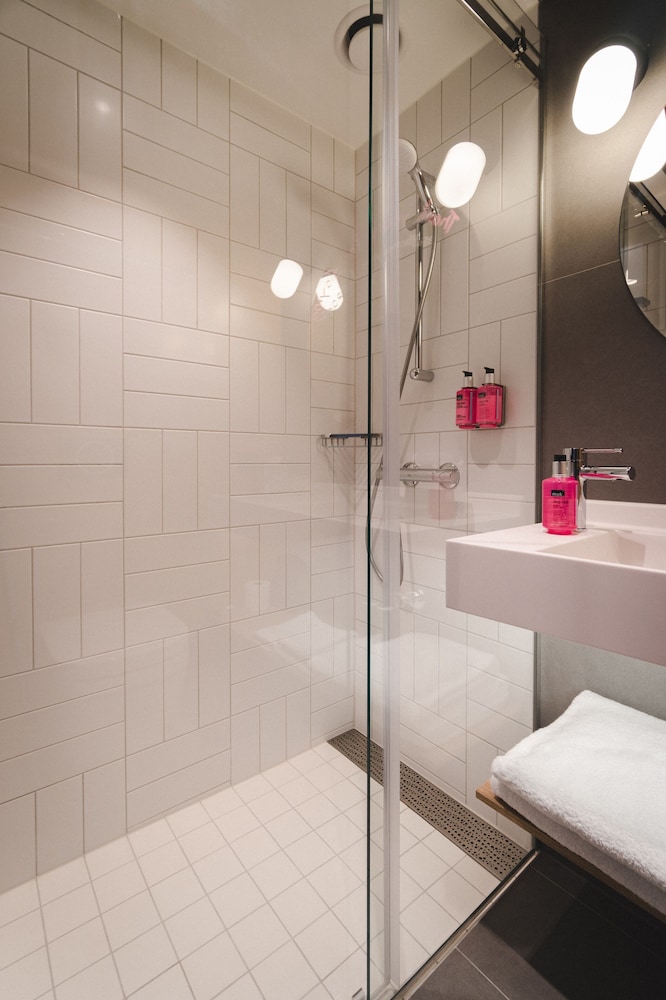 

Milano - Bergen - Moxy Bergen