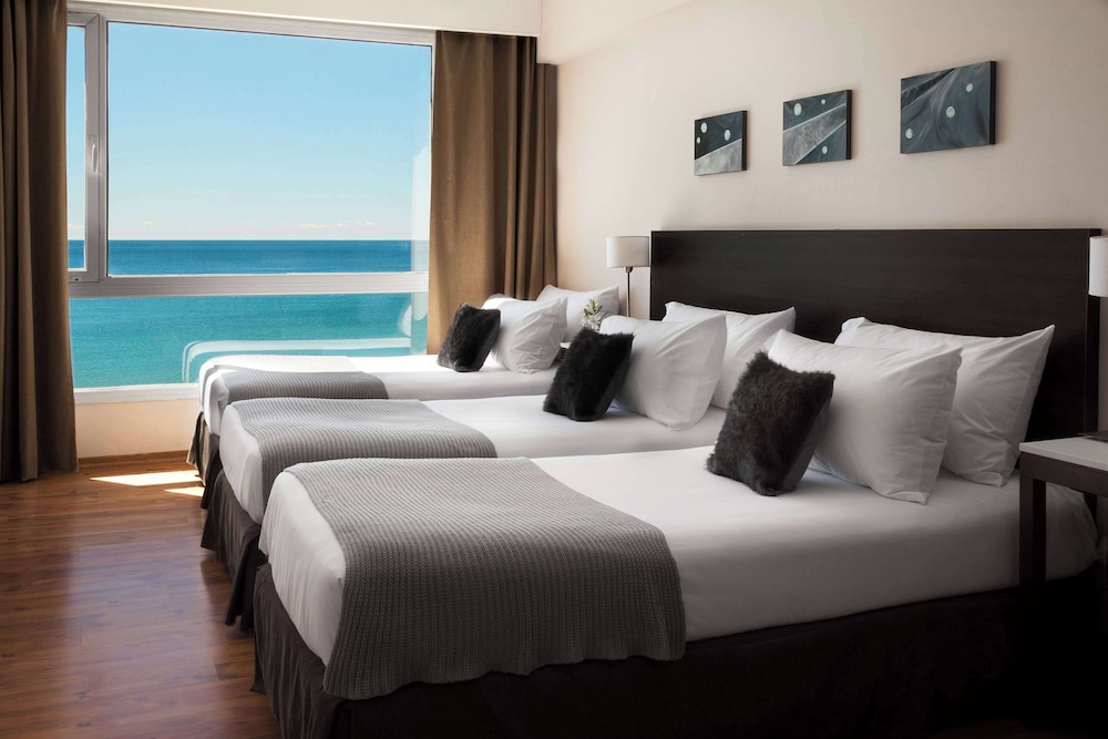 

Milano - Puerto Madryn - Dazzler By Wyndham Puerto Madryn