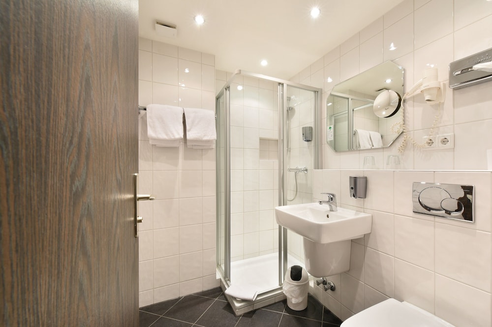 

Milano - Ratingen - Hotel Schumacher Düsseldorf