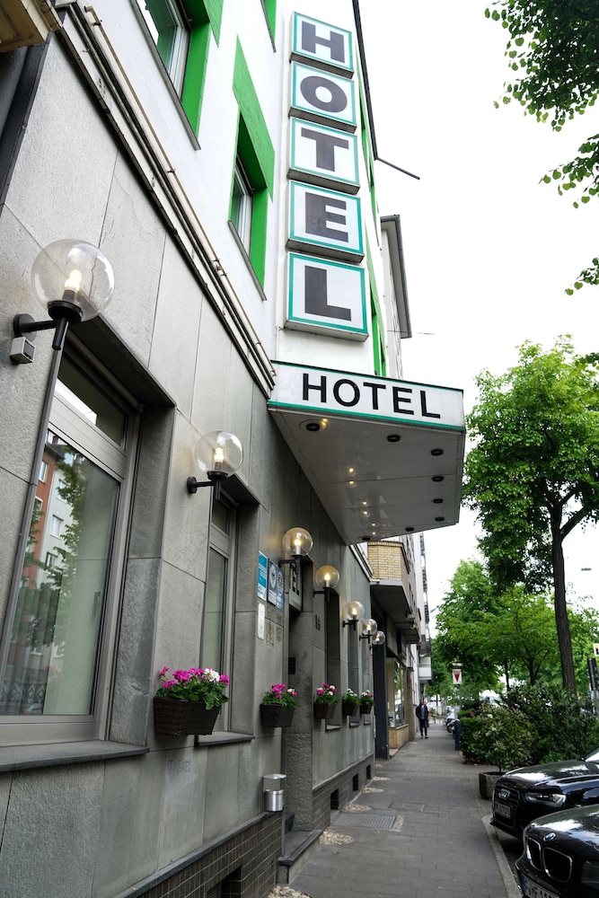 

Milano - Dusseldorf - Hotel Schumacher Düsseldorf
