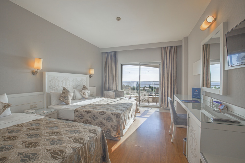 

Venezia - Kizilagac - Amelia Beach Resort Hotel & Spa