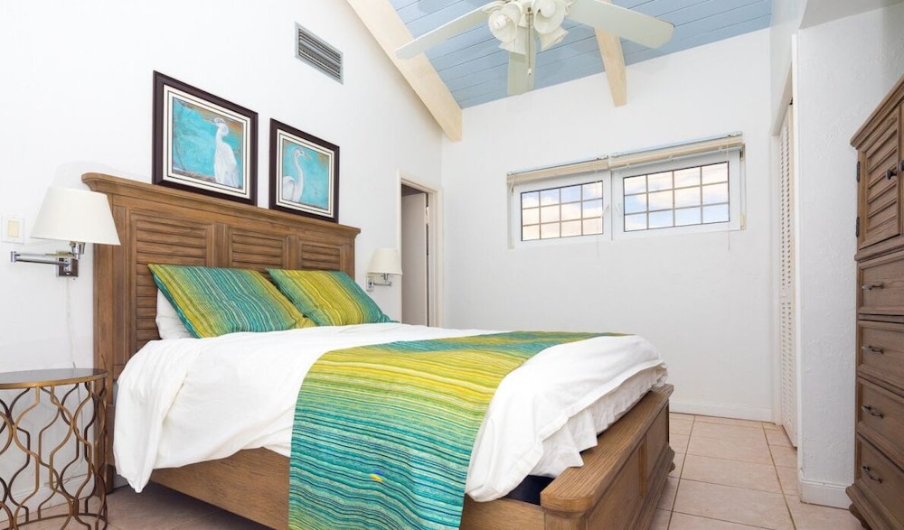

Milano - Smith Point - Ocean Reef Yacht Club & Resort