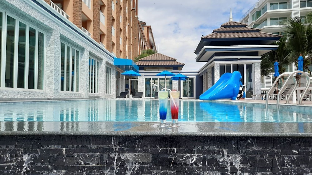 

Milano - Na Jomtien Beach - Saisawan Beach Luxury Hotel