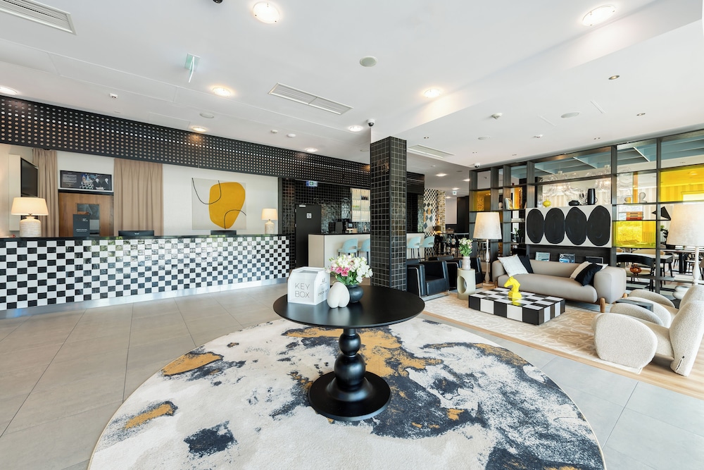 

Napoli - Piaseczno - ibis Styles Warszawa Airport