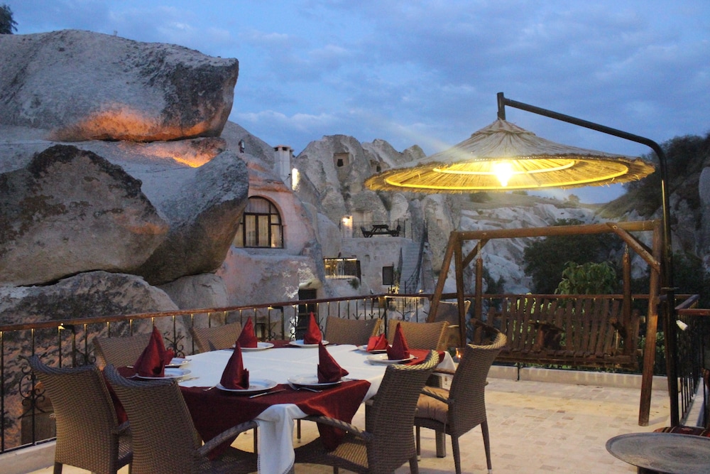 

Roma - Ayvalı - Cappadocia Gamirasu Cave Hotel