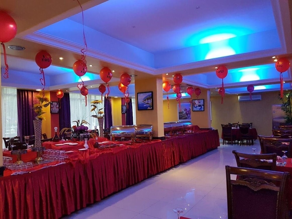 

Milano - Sohar - The Royal Garden Hotel