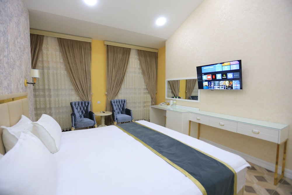 

Milano - Samarkand - AYNIY HOTEL
