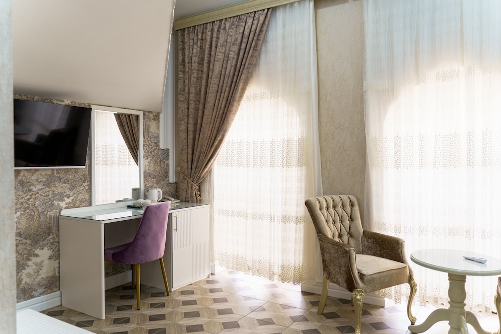 

Roma - Samarkand - AYNIY HOTEL