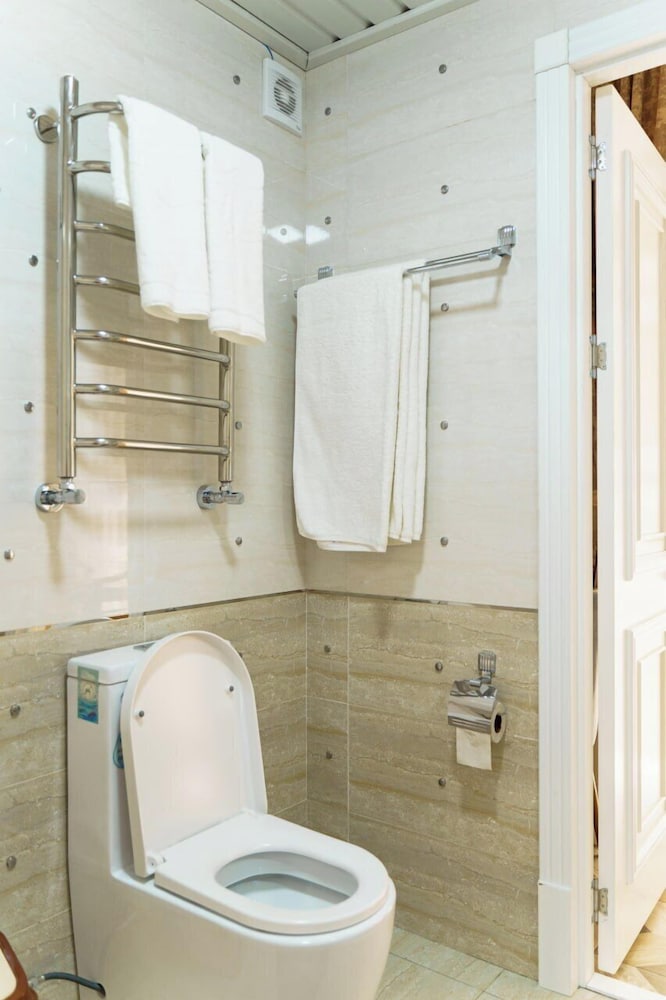 

Milano - Samarkand - AYNIY HOTEL