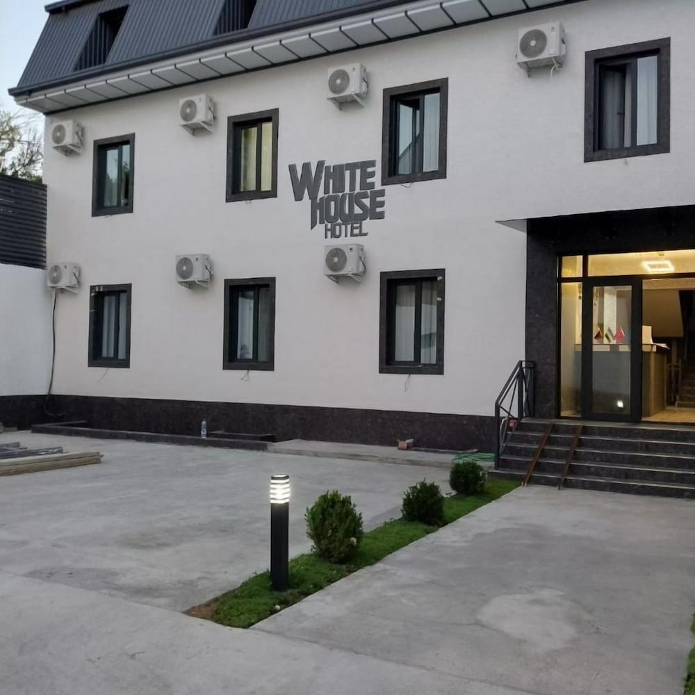 

Roma - Tashkent - White House hotel