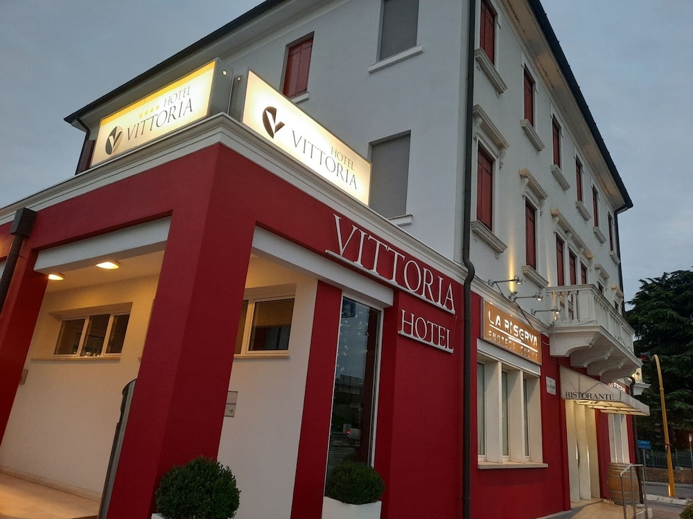

Catania - Abano Terme - Hotel Vittoria