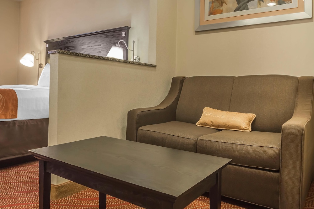 

Genova - Long Island City - Comfort Inn & Suites LaGuardia Airport