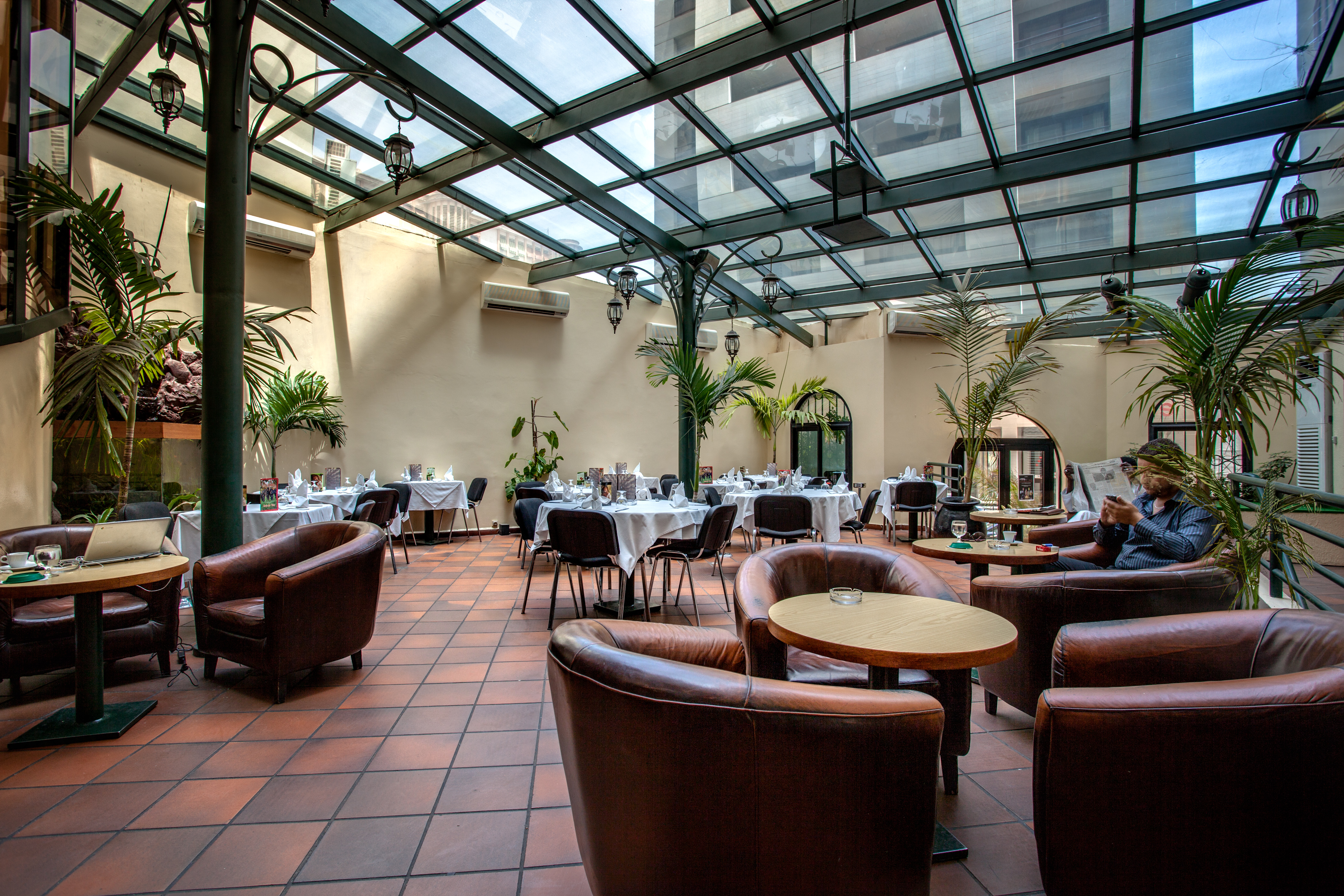 

Bologna - Gorée - Café de Rome Business Hotel