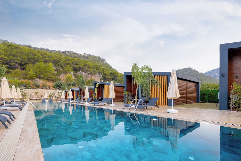 Adrasan - Rota Kilidonia Karaöz Suites&Villas