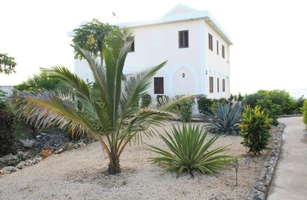 

Roma - Paje - Villa Serenity, Tanzania Unforgettable