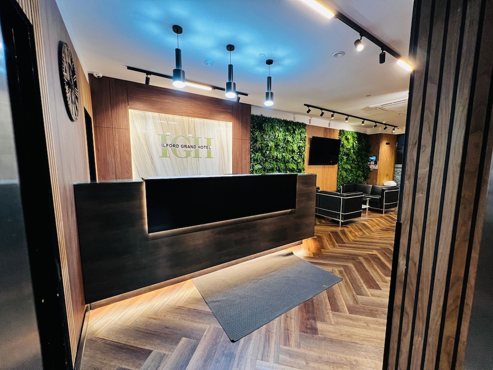

Milano - Romford - Ilford Grand Hotel